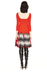 poppy red/tonal grey