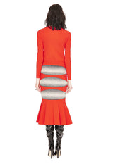 poppy red/tonal grey