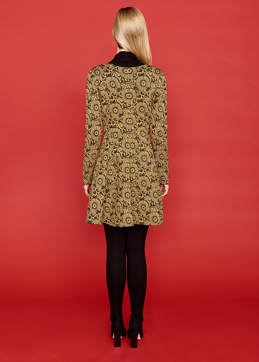 gold/black print