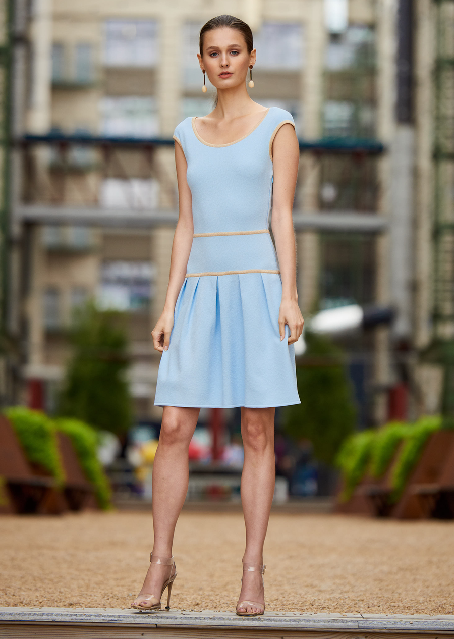 powder blue/gold